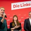 Heidi Reichinek (Mitte) und Jan van Aken treten für die Linke bei der Bundestagswahl an. Das gab die Parteivorsitzende Ines Schwerdtner (l.) bekannt.