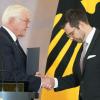 Marco Buschmann bekam vergangene Woche seine Entlassungsurkunde als Justizminister von Bundespräsident Frank-Walter Steinmeier. Diese Trennung verarbeitete der FDP-Politiker musikalisch.