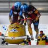 Lisa Buckwitz und Anschieberin Vanessa Mark auf dem Weg zum WM-Titel.