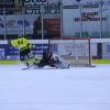 Die Entscheidung: Türkheims Jakob Bottner (Nr. 86) verwandelte im Schlussdrittel einen Penalty zum 4:2.