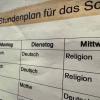 Mehr Deutsch und Mathe, weniger Zeit für musische Fächer oder Sprachen, Religionsunterricht ist heilig - die bayerische Grundschul-Stundenplanreform in Kürze.