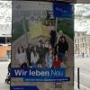 Die Stadt Neu-Ulm hat eine Plakatkampagne gestartet, mit der sich Abteilungen und Einrichtungen präsentieren, wie hier an der Glacis-Galerie. 