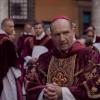 Ralph Fiennes als Cardinal Lawrence in einer Szene des Films "Konklave". Der Film kommt am 21. November in die deutschen Kinos.