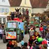 Tausende Menschen besuchen in der Regel die großen Faschingsumzüge im Landkreis Günzburg, wie hier in Jettingen. Ob das im kommenden Jahr aufgrund der Bundestagswahl so bleiben wird?