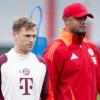 Joshua Kimmich (l.) leitet die meisten gefährlichen Angriffe der Liga ein.