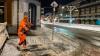 Der Winterdienst im Einsatz auf einem Gehweg in Freiburg. Der Winterdienst im Einsatz auf einem Gehweg in Freiburg.