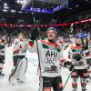 Die Augsburger Panther mit Justin Volek (vorne) feierten ihren 4:2-Sieg beim EHC Red Bull München. Danach setzte es nur noch Niederlagen für den AEV.