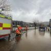 Mancherorts standen ganze Straßenzüge unter Wasser, Hunderte Häuser wurden beschädigt.