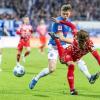 Erlebte mit Holstein Kiel den bisherigen Tiefpunkt nach dem Aufstieg: Nicolai Remberg (2.v.r.)