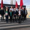 Sie wurden aus der Region Neuburg beim BFV-Ehrenamtstag in Burgau ausgezeichnet. Hinten von linsK. Bruno Fürstberger (VfR Neuburg), Karl-Heinz Fieger (FC Rennertshofen), Gerhard Gritschneder (SV Bayerdillinge), Christian Meier (FC Illdorf), Helmut Neff (SV Wagenhofen/Ballersdorf) und Bezirksvorsitzende Sabrina Hüttmann. Vorne von links: Christine Appel (VfR Neuburg), die Ehrenamtsbeauftragte aus dem BFV-Kreis Augsburg, Michaele Kruber, Bezirks-Ehrenamtsbeauftragter Günther Brenner, Bezirkstagspräsident Martin Sailer und BFV-Kreisvorsitzender Thomas Künzel. 