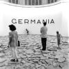 Hans Haacke, GERMANIA, Deutscher Pavillon, Venedig Biennale, 1993, Courtesy der Künstler und Paula Cooper Gallery, New York,