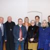 Bei der Feierstunde im Kloster Ottobeuren (von links): Bezirkstagspräsident Alfons Weber, Abt Johannes Schaber, Prof. Dr. Klaus Wolf (Uni Augsburg), Rosmarie Mair (DigiLABS), Autorin Antonie Schneider, Dr. Peter Czoik (Literaturportal Bayern), Dr. Elisabeth Donoughue (Bayerisches Wissenschaftsministerium) und Florian Sepp (Bayerische Staatsbibliothek).