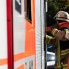 Ein Bewohner kommt in Dasing der Feuerwehr zuvor und löscht Brand in einem Mehrfamilienhaus.