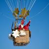 Der Nikolaus besucht am 1. Dezember gegen 11 Uhr die Kinder am StarBallonstartplatz in Gersthofen.