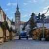 Am Dienstag wurde unter anderem auf dem Christkindlmarkt-Standort am Hauptplatz in Landsberg fleißig dekoriert. 