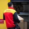 Ein ehemaliger DHL-Mitarbeiter soll vergangenes Pakete gestohlen haben.