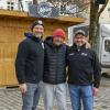 Feste Größen am Christkindlmarkt: von links Michael Moser (Metzgerei Moser), Pit Burek (Theatercafé) und Andreas Menacher von der Metzgerei Moser.