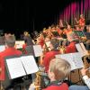 Dirigent Fabian Weisenberger und die Jugendkapelle der Stadtkapelle Vöhringen garantierten wie gewohnt einen musikalisch perfekten Ausklang der Jahresfeier der Bläserjugend am 1. Adventsonntag. 