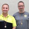 Das erfolgreiche Trainerteam wurde ebenfalls mit einer Medaille bedacht: (von links) Folker Königbauer, Jugendleiter Ufuk Ünsal und Christian Peter.