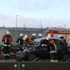 Auf der Autobahn A9 beim Köschinger Forst ist der Fahrer eines Fiat auf einen Lastwagen aufgefahren.