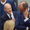 Bundeskanzler Olaf Scholz und Friedrich Merz im Bundestag: Wackler in der Friedenspolitik?