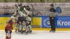 In diesem Freitag-Abend-Spiel der DEB Oberliga Süd ECDC Memmingen Indians - Höchstadter EC , dass die Indians mit 3:1 gewinnen konnten, standen beide Goalies, Marco Eisenhut bei den Maustädtern und Benjamin Dierksen beim Höchstadter EC, unter Dauerbeschuss. Das 1. und 2. Drittel gewannen die Indians mit jeweils 1:0 durch Tore von Christopher Kasten in der 7. Min. und Sergei Topol in der 26. Min. Spielstand nach dem 2. Drittel 2:0 für die Memminger. Im Abschlussdrittel erzielten die Gäste den Anschlusstreffer in der 51.Min. zum 2:1 und es wurde noch einmal spannend. Doch das war das einzige Tor das Marco Eisenhut zulassen musste. Jaroslav Hafenrichter war es schließlich wieder einmal der den Sieg festmachte mit seinem Schuss, nach einem Konter, ins leere Tor der Gäste aus Höchstadt in der Schlussminute unter dem Jubel der zahlreichen Fans.
