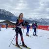 Nach fast zwei Jahren Pause wegen der Corona-Pandemie, gibt es seit Dezember unter entsprechenden Auflagen wieder Veranstaltungen für den Skilanglauf-Nachwuchs des TSV Schwangau. Beim Sparkassen-Cup in Krün-Wallgau bei Garmisch-Patenkirchen zeigte der TSV trotz der Pause gleich wieder gute Leistungen.
Sieg im Skating-RennenLena Rohrbach siegte im Skating-Rennen, der Schülerinnen U12 mit über 30 Sekunden und über 1 Minute Vorsprung auf die Zweit- u. Drittplatzierte. Dabei absolvierte sie im 30 Sekunden Einzelstart, 3 anspruchsvolle Runden über insgesamt 4,5 km erfolgreich.Knapp am Podest vorbeiLuis Helmer und Lara Rohrbach liefen ebenfalls starke Rennen und wurden mit den guten 4. und 5. Plätzen, in ihrer Altersklasse Schüler U14 und Schülerinnen U14, belohnt.
Aufgrund eines Strauchler’s bzw. Sturzes, den leider beide hatten, schrammten sie nach vier Runden und insgesamt 6 km, um nur 15 Sekunden jeweils am Podest mit dem 3. Platz vorbei.Auf Magdalena Neuner´s SpurenDie Rennen waren top ausgerichtet und fanden teils auf Magdalena Neuner’s früheren Trainingsstrecken statt. Die Runde war gespickt mit zwei Anstiegen und technisch anspruchsvollen Abfahrten, sowie 180-Grad-Kehren.