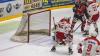 Der ECDC entschied das Spitzenspiel am Sonntagabend für sich. Gegen die Eisbären Regensburg gewann das Team von Sergej Waßmiller am Ende mit 3:1 und holte die nächsten wichtigen Punkte im Endspurt der Hauptrunde. Schon am Dienstag geht es für die Indians weiter, dann gastiert der EV Lindau am Hühnerberg.
Hafenrichter wieder zurück - Torloser erster Durchgang
Mit Jaro Hafenrichter kehrte eine wichtige Stütze zurück in die Mannschaft. Marco Eisenhut startete im Tor der Indians. Die Begegnung startete recht flott und intensiv. Beide Teams wollten sich nichts schenken und führten ein kampfbetontes Drittel. Der ECDC ging aber verdient in der siebten Minute in Führung. Alec Ahlroth drückte den Puck zum 1:0 in die Maschen. Memmingen spielte schneller und agiler als die Gäste aus der Domstadt. Tore fielen aber keine mehr, trotz mehrerer Gelegenheiten in Überzahl für die Eisbären.Zwei Tore im 2. DrittelIm zweiten Drittel, zumindest was die Spielanteile beider Teams angeht, zeigte sich ein ähnliches Bild. Die Indians waren das aktivere Team und erhöhten folgerichtig auf 2:0. Ludwig Nirschl versenkte die Scheibe im Eisbären-Gehäuse. Jedoch wurde das Spiel zunehmend ruppiger, was den ausverkauften Hühnerberg in einen Hexenkessel verwandelte. An Spannung und Intensität fehlte es keinesfalls.Souverän im Schlussdrittel
Im letzten Drittel kamen die Gäste zunächst zum Anschlusstreffer. Etwas überraschend versenkte Petr Heider zum 1:2 von der blauen Linie. Doch Memmingen ließ sich den Sieg nicht mehr nehmen. Die Indianer spielten konzentriert und standen kompakt. Auch Marco Eisenhut glänzte im Tor der Maustädter. Der entscheidende und letztendlich verdiente Treffer zum 3:1 fiel in der 56.Minute. Nach schöner Vorarbeit von Jaro Hafenrichter war es Petr Pohl, der eiskalt einnetzte und den wichtigen Sieg im Spitzenspiel perfekt machte.Derby am Dienstag: Lindau zu Gast
Zeit zum Regenerieren bleibt kaum, schon geht es Schlag auf Schlag weiter im Endspurt der Oberliga-Hauptrunde. Bereits am Dienstag kommt mit dem EV Lindau der nächste Gegner an den Hühnerberg. Das Team vom Bodensee konnte zuletzt zwei Erfolge, gegen Garmisch und Höchstadt einfahren und steht auf Platz 9 der Tabelle. Mit Martin Mairitsch und dem neuverpflichteten Nolan Redler stehen den Islanders zwei starke Kontingentspieler zur Verfügung. Die weiteren Leistungsträger sind die etablierten Kräfte Andreas Farny, Simon Klingler oder Florian Lüsch.

Die Indians, die sich mittlerweile auf Rang 2 vorgearbeitet haben, dürfen sich im Endspurt der Hauptrunde keinen Patzer mehr leisten, wenn sie noch einmal den Spitzenreiter Weiden angreifen wollen. Zuhause sind die Memminger bislang eine Macht, nur ein einziges Spiel musste man im Saisonverlauf abegben, das soll auch weiterhin so bleiben. Das Spiel am Dienstagabend beginnt um 20 Uhr, Tickets sind bereits im Vorverkauf verfügbar.