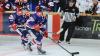 Wiedererstarkte Miners waren am Sonntagabend zu Gast in der ABW Arena. Nach einer langen Niederlagenserie mit 0 Punkten entschloss man sich zu einem Trainerwechsel, Statt  Christian Kratzmeier stehen nun der bisherige Assistenztrainer Josef Staltmayr und Stefan Isen hinter der Bande. Und das scheint prima zu funktionieren. Wurde zunächst der ESV Buchloe deutlich geschlagen, musste auch der TSV Miesbach eine 6:3 Schlappe hinnehmen, und nun also auch die Sharks.

Lediglich 20 Minuten konnte der ESC Kempten sein gewohnt schnelles Spiel gegen abgeklärte und eiskalte Gäste in Szene setzen. 2:2 stand es nach dem ersten Drittel, die zweimalige Führung der Allgäuer durch Lars Grözin-ger und Maximilian Schäffler konnten die Gäste allerdings immer wieder recht zügig egalisieren. Mit drei Toren in Folge setzte sich Peißenberg dann im zweiten Drittel deutlich ab. Kempten kam nicht mehr richtig ins Spiel und die Gäste nutzen die Fehler der Sharks zu teilweise sehenswert heraus gespielten Treffern. Und der Hoffnungsfunke nach dem schnellen 3:5 erneut durch Grözinger zu Beginn des letzten Spielabschnitts glimmte keine zwei Minuten, da stellten die Gäste den drei Tore Abstand wieder her. Kempten war trotzdem bemüht nochmals heranzukommen, aber die Verteidigung der Miners samt dem starken Torhüter Korbinian Sertl stand stabil und ließ keinen weiteren Treffer mehr zu. Der Endstand zum 3:7 fiel ins verwaiste Tor der Illerstädter, man hatte zum Spielende noch den Goalie zugunsten eines sechsten Feldspielers vom Eis genommen, aber auch das blieb ohne Erfolg.

Nach den beiden Niederlage und dem Spielabbruch am Freitag in Amberg also ein eher verkorkstes Wochenende für das Team um Kapitän Eugen Scheffer. Nun bleibt eine ganze Woche Zeit, sich wieder neu zu sortieren, und unter der Woche auf das letzte Spiel der Aufstiegsrunde am Sonntag in Miesbach vorzubereiten, bevor es dann in die Playoffs geht.

 StatistikESC Kempten – TSV Peißenberg: 3:7 (2:2,0:3,1:2)Tore: 1:0 Grözinger (Schäffler,Rau)(7.),
1:1 Andrä (Estermaier,Degenstein)(12.),
2:1 Schäffler (Grözinger,Rau)(17.),
2:2 Degenstein (Estermaier)(19.),
2:3 Malzatzki (Vogl,Fissekis)(31.),
2:4 Ondörtoglu (Estermaier)(32.),
2:5 Ondörtoglu (Hörndl,Vogl)(37.),
3:5 Grözinger (Rau,Schäffler)(41.),
3:6 Degenstein (Malzatzki,Lidl)(42.),
3:7 Fissekis (Vogl,Lidl)(ENG)(60.).Strafminuten: ESC Kempten: 10
TSV Peißenberg: 16Beste Spieler:ESC Kempten: Lars Grözinger
EHC Waldkraiburg: Dennis DegensteinZuschauer: 427