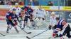 Wiedererstarkte Miners waren am Sonntagabend zu Gast in der ABW Arena. Nach einer langen Niederlagenserie mit 0 Punkten entschloss man sich zu einem Trainerwechsel, Statt  Christian Kratzmeier stehen nun der bisherige Assistenztrainer Josef Staltmayr und Stefan Isen hinter der Bande. Und das scheint prima zu funktionieren. Wurde zunächst der ESV Buchloe deutlich geschlagen, musste auch der TSV Miesbach eine 6:3 Schlappe hinnehmen, und nun also auch die Sharks.

Lediglich 20 Minuten konnte der ESC Kempten sein gewohnt schnelles Spiel gegen abgeklärte und eiskalte Gäste in Szene setzen. 2:2 stand es nach dem ersten Drittel, die zweimalige Führung der Allgäuer durch Lars Grözin-ger und Maximilian Schäffler konnten die Gäste allerdings immer wieder recht zügig egalisieren. Mit drei Toren in Folge setzte sich Peißenberg dann im zweiten Drittel deutlich ab. Kempten kam nicht mehr richtig ins Spiel und die Gäste nutzen die Fehler der Sharks zu teilweise sehenswert heraus gespielten Treffern. Und der Hoffnungsfunke nach dem schnellen 3:5 erneut durch Grözinger zu Beginn des letzten Spielabschnitts glimmte keine zwei Minuten, da stellten die Gäste den drei Tore Abstand wieder her. Kempten war trotzdem bemüht nochmals heranzukommen, aber die Verteidigung der Miners samt dem starken Torhüter Korbinian Sertl stand stabil und ließ keinen weiteren Treffer mehr zu. Der Endstand zum 3:7 fiel ins verwaiste Tor der Illerstädter, man hatte zum Spielende noch den Goalie zugunsten eines sechsten Feldspielers vom Eis genommen, aber auch das blieb ohne Erfolg.

Nach den beiden Niederlage und dem Spielabbruch am Freitag in Amberg also ein eher verkorkstes Wochenende für das Team um Kapitän Eugen Scheffer. Nun bleibt eine ganze Woche Zeit, sich wieder neu zu sortieren, und unter der Woche auf das letzte Spiel der Aufstiegsrunde am Sonntag in Miesbach vorzubereiten, bevor es dann in die Playoffs geht.

 StatistikESC Kempten – TSV Peißenberg: 3:7 (2:2,0:3,1:2)Tore: 1:0 Grözinger (Schäffler,Rau)(7.),
1:1 Andrä (Estermaier,Degenstein)(12.),
2:1 Schäffler (Grözinger,Rau)(17.),
2:2 Degenstein (Estermaier)(19.),
2:3 Malzatzki (Vogl,Fissekis)(31.),
2:4 Ondörtoglu (Estermaier)(32.),
2:5 Ondörtoglu (Hörndl,Vogl)(37.),
3:5 Grözinger (Rau,Schäffler)(41.),
3:6 Degenstein (Malzatzki,Lidl)(42.),
3:7 Fissekis (Vogl,Lidl)(ENG)(60.).Strafminuten: ESC Kempten: 10
TSV Peißenberg: 16Beste Spieler:ESC Kempten: Lars Grözinger
EHC Waldkraiburg: Dennis DegensteinZuschauer: 427
