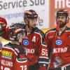 Das erste Heimspiel der neuen Saison ging für die Indians komplett in die Hose. Gegen die Blue Devils Weiden setzte es nach 60 Minuten ein deutliches 1:6. Exakt 2208 Zuschauer sahen die Partie. 
Schon vor dem Spiel wurden die Fans der Indians erstmals auf die Probe gestellt. Der Einlass, bei strömendem Regen, verzögerte sich erheblich und sorgte schon vor Spielbeginn für lange Gesichter.
Verzögerung beim Einlass Nachdem am Vortagdas Spiel der Bundesliga-Frauen aufgrund zu hoher Kohlenmonoxidwerte abgebrochen werden musste, war die Memminger Eishalle unter stetiger Beobachtung. Ein kurzzeitiger Verdachtsmoment sorgte dann für einen vorsorglichen Alarm, der eine erhebliche Verzögerung im Ablauf zur Folge hatte. Nachdem die Fehlerquelle durch die rasch arbeitenden Einsatzkräfte vor Ort identifiziert und behoben wurde, konnte das Spiel dann um kurz nach halb sieben starten.Blue Devils Weiden haben die Indians voll im GriffBereits im ersten Drittel stellten die Gäste aus Oberpfalz die Weichen auf Sieg. Gedanklich war das Team von Sebastian Buchwieser den Indianern immer einen Schritt voraus. So stand es nach den ersten zwanzig Minuten 3:0 für die Gäste, die ihren Matchplan konsequent verfolgten. Robert Hechtl, Martin Heinisch und Luca Gläser trafen für die Blau-Weißen.

Im zweiten Drittel war es erneut der EV Weiden, der mit einem weiteren Treffer auf und davon zog. Ex-Indianer Fabian Voit netzte abgezockt zum 4:0 ein. Die Indians verkürzten in der 28.Minute zwar durch Jaro Hafenrichter auf 1:4, aber für mehr reichte es nicht. Zu harmlos gestaltete sich das Spiel auf Seiten der Indianer, um kompakt stehenden Blue Devils gefährlich zu werden.

Auch im letzten Drittel fehlte es an Kreativität. Memmingen versuchte anzulaufen, konnte aber keine Durchschlagskraft entfachen. So war es erneut der EVW, der die Unordnung in den Indianer-Reihen eiskalt bestrafte. Zuerst erhöhte Fabian Voit auf 5:1, ehe Luca Gläser mit dem 6:1 den Schlusspunkt in der Begegnung setzte.