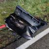 Bei einem Unfall auf der B12 bei Kempten sind am Donnerstagabend sechs Personen verletzt worden. Der Unfall hatte sich rund zwei Kilometer nach dem Autobahnkreuz Kempten ereignet.
Vier Fahrzeuge beteiligt
Nach bisherigem Kenntnisstand war ein 33-jähriger Autofahrer gegen 19:30 Uhr in Richtung Kempten unterwegs. Aus noch unbekannter Ursache war er dann in den Gegenverkehr geraten. Dort prallte das Auto des 33-Jährigen in zwei entgegenkommende Autos und im Anschluss in ein nachfolgendes Fahrzeug.Sechs Verletzte - hoher Sachschaden
Bei dem Unfall zogen sich alle sechs Insassen der beteiligten vier Fahrzeuge Verletzungen zu. Sie mussten in ein Krankenhaus gebracht werden. Die B12 war in dem Bereich für rund fünf Stunden gesperrt. Der Sachschaden beläuft sich auf etwa 100.000 Euro. 

Ein Gutachter soll nun die Unfallursache herausfinden. Die Feuerwehr Kempten und die Straßenmeisterei Kempten kümmerten sich um die Absicherung der Unfallstelle und die Verkehrsregelung.

[video]https://www.youtube.com/watch?v=8VPIDuk3g0c[/video]