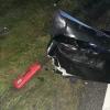 Bei einem Unfall auf der B12 bei Kempten sind am Donnerstagabend sechs Personen verletzt worden. Der Unfall hatte sich rund zwei Kilometer nach dem Autobahnkreuz Kempten ereignet.
Vier Fahrzeuge beteiligt
Nach bisherigem Kenntnisstand war ein 33-jähriger Autofahrer gegen 19:30 Uhr in Richtung Kempten unterwegs. Aus noch unbekannter Ursache war er dann in den Gegenverkehr geraten. Dort prallte das Auto des 33-Jährigen in zwei entgegenkommende Autos und im Anschluss in ein nachfolgendes Fahrzeug.Sechs Verletzte - hoher Sachschaden
Bei dem Unfall zogen sich alle sechs Insassen der beteiligten vier Fahrzeuge Verletzungen zu. Sie mussten in ein Krankenhaus gebracht werden. Die B12 war in dem Bereich für rund fünf Stunden gesperrt. Der Sachschaden beläuft sich auf etwa 100.000 Euro. 

Ein Gutachter soll nun die Unfallursache herausfinden. Die Feuerwehr Kempten und die Straßenmeisterei Kempten kümmerten sich um die Absicherung der Unfallstelle und die Verkehrsregelung.

[video]https://www.youtube.com/watch?v=8VPIDuk3g0c[/video]