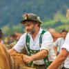Am Samstag sind auch in Obermaiselstein die Älpler, Hirten und ihre Tiere ins Tal zurückgekehrt. Insgesamt 1.400 Rinder kehrten von insgesamt zwölf Alpen zurück. Damit ist auch dort der Bergsommer beendet. Anders als in vielen anderen Ortschaften gab es in Obermaiselstein mehrere dezentrale Scheidplätze. Einen Hauptscheidplatz gab es nicht. Auch fand der Viehscheid in Obermaiselstein ohne Zeltbetrieb und Fest statt.