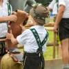 Am Samstag sind auch in Obermaiselstein die Älpler, Hirten und ihre Tiere ins Tal zurückgekehrt. Insgesamt 1.400 Rinder kehrten von insgesamt zwölf Alpen zurück. Damit ist auch dort der Bergsommer beendet. Anders als in vielen anderen Ortschaften gab es in Obermaiselstein mehrere dezentrale Scheidplätze. Einen Hauptscheidplatz gab es nicht. Auch fand der Viehscheid in Obermaiselstein ohne Zeltbetrieb und Fest statt.