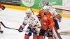 Das Pre-Playoff-Spiel zwischen dem ESV Kaufbeuren und dem EHC Freiburg haben die Joker mit 2:3 verloren. Dabei führte der ESVK nach den ersten beiden Dritteln mit 2:0. Im letzten Drittel konnte Freiburg das Spiel dann drehen. Damit muss für die Joker am Freitag ein Sieg in Freiburg her. Denn in den Pre-Playoffs wird nur eine Best of Three Serie, also insgesamt nur drei Spiel, gespielt.