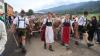Gut besucht war auch dieses Jahr wieder der große Viehscheid in Thalkirchdorf. 18 Alpen kamen mit insgesamt 673 Rindern im Viertelstundentakt ins Tal zurück und wurden dort von zahlreichen Zuschauern begrüßt. So gut wie jede Alpe hatte ein Kranzrind, nur bei wenigen Alpen gab es dieses Jahr keine führende Kranzkuh. 
[video]https://www.youtube.com/watch?v=XkjBdIRFKWQ[/video]