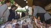Am Freitag trafen in Memmingen die italienischen Gäste aus Teramo der Partnerstadt Memmingens. Die Gäste aus Teramo kommen mit zahlreichen landestypischen Spezialitäten nach Memmingen. Sie haben Salami, Parmesan, Weine und zahlreiche Köstlichkeiten im Gepäck. Der Verkauf auf dem Manghausplatz (bei Witt Weiden/Maximilianstrasse) findet von Donnerstag, 8. September, bis Samstag, 10. September statt. Oberbürgermeister Manfred Schilder begrüßte die Besucher aus der Partnerstadt am Freitag.