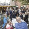Am Freitag trafen in Memmingen die italienischen Gäste aus Teramo der Partnerstadt Memmingens. Die Gäste aus Teramo kommen mit zahlreichen landestypischen Spezialitäten nach Memmingen. Sie haben Salami, Parmesan, Weine und zahlreiche Köstlichkeiten im Gepäck. Der Verkauf auf dem Manghausplatz (bei Witt Weiden/Maximilianstrasse) findet von Donnerstag, 8. September, bis Samstag, 10. September statt. Oberbürgermeister Manfred Schilder begrüßte die Besucher aus der Partnerstadt am Freitag.