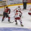 Gestern Abend fand in der Memminger Eissporthalle ein Freundschaftsspiel zwischen dem ECDC Memmingen Indians und dem EC Peiting statt. Die Indians gewannen, unter ihrem neuen Trainer Björn Lidström mit 4:3.