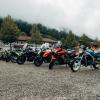 Am Sonntag fand in Immenstadt im Allgäu die Veranstaltung "1. Toy Run des Enzian e.V." statt. Dabei machten rund 120 Motorräder eine Rundfahrt. Auch Live Musik und Bewirtung gab es. Die Veranstaltung wurde von vielen ehrenamtlichen Helfern organisiert. Obwohl das Wetter nicht mitspielte, waren doch einige Besucher vor Ort.