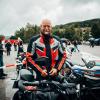 Am Sonntag fand in Immenstadt im Allgäu die Veranstaltung "1. Toy Run des Enzian e.V." statt. Dabei machten rund 120 Motorräder eine Rundfahrt. Auch Live Musik und Bewirtung gab es. Die Veranstaltung wurde von vielen ehrenamtlichen Helfern organisiert. Obwohl das Wetter nicht mitspielte, waren doch einige Besucher vor Ort.