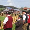 Am Sonntag fand das Albhornbläsertreffen bei Wertach statt. Nach einem Gottesdienst, dem Frühshoppen und Vorträgen der 4 Landkreise und den "Geiselschnöller" aus Nesselwang, gab es einen Gemeinschaftschor mit 160 Albhornbläserrinnen und Bläser. "Es ist Atemberaubend so etwas zu hören. Der Klang ist einzigartig wenn so viele Alphörner auf einmal zu hören sind", so Katja Gehring aus Wertach.