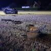 Am späten Samstagabend ist ein 26-Jähriger mit seinem Auto auf der B16 bei Günzburg von der Straße abgekommen. In einer leichten Linkskurve kam das Auto nach rechts von der Fahrbahn ab. Dort streifte es erst einen Baum und überschlug sich dann in einem angrenzenden Acker, bevor es auf der Seite liegen blieb. 
Nur leichte VerletzungenDer Fahrer war alleine in seinem Auto. Ersthelfer konnten ihn aus dem völlig zerstörten Fahrzeug bergen. Der Mann wurde trotz dem Totalschaden an seinem Auto nur leicht verletzt und mit dem Rettungswagen in ein Krankenhaus gebracht.Verdacht auf AlkoholBei dem Verkehrsunfall entstand ein geschätzter Sachschaden von 3.500 Euro. Bei der Unfallaufnahme ergab "der Verdacht, dass der Fahrer alkoholisiert sei und deshalb von der Fahrbahn abgekommen ist", heißt es im Polizeibericht. Die Polizei hat eine Blutentnahme veranlasst.