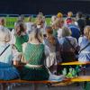 Am Sonntag kam die Sonne zurück auf die Festwoche. Nach zwei Tagen Regen konnten die Besucherinnen und Besucher zum Abschluss nochmal bei strahlend blauem Himmel die Allgäuer Festwoche genießen. Viele gönnten sich ein Eis. Lange Schlangen bildeten sich vor den Fahrgeschäften hinter dem Festzelt, wo nicht nur die Schützenvereine ein wohlverdientes Bier genossen.
Allgäuer Festwoche 2022: OB Kiechle "überglücklich"!