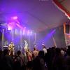 In Schießen bei Roggenburg (Landkreis Neu-Ulm) hat am Freitag das Heidewitzka-Festival begonnen. Nachdem das Festival pandemiebedingt mehrfach verschoben werden musste, kann das "Heidewitzka" in diesem Jahr vom 10. Juni bis zum 18. Juni stattfinden. Los ging es mit einem Konzert der Kastelruther Spatzen am Freitag gefolgt von der "Volksrockparty 1", unter anderem mit den Dorfrockern, am Samstag. 
[embedcode=7mv3jvgelm5][/embedcode]