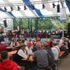 Am Freitagnachmittag gab wegen des Dauerregens nicht viele Besucher auf der Festwoche. Dennoch ließen sich die Besucher und die Angestellten den Spaß nicht verderben. Auch die Festzelte waren wieder gut besucht.