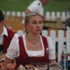 Am Freitagnachmittag gab wegen des Dauerregens nicht viele Besucher auf der Festwoche. Dennoch ließen sich die Besucher und die Angestellten den Spaß nicht verderben. Auch die Festzelte waren wieder gut besucht.