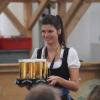 Am Freitagnachmittag gab wegen des Dauerregens nicht viele Besucher auf der Festwoche. Dennoch ließen sich die Besucher und die Angestellten den Spaß nicht verderben. Auch die Festzelte waren wieder gut besucht.