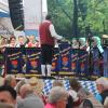 Am Freitagnachmittag gab wegen des Dauerregens nicht viele Besucher auf der Festwoche. Dennoch ließen sich die Besucher und die Angestellten den Spaß nicht verderben. Auch die Festzelte waren wieder gut besucht.